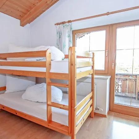 Apartment Huber-4 *